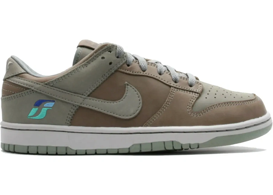 Фото № 1 с приближением к товару «‎Nike Dunk Low ID Stash X Futura»