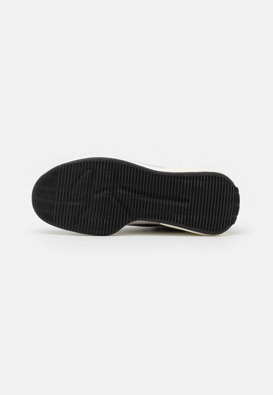 Фото № 5 с приближением к товару «‎Adidas Asmc Treino »