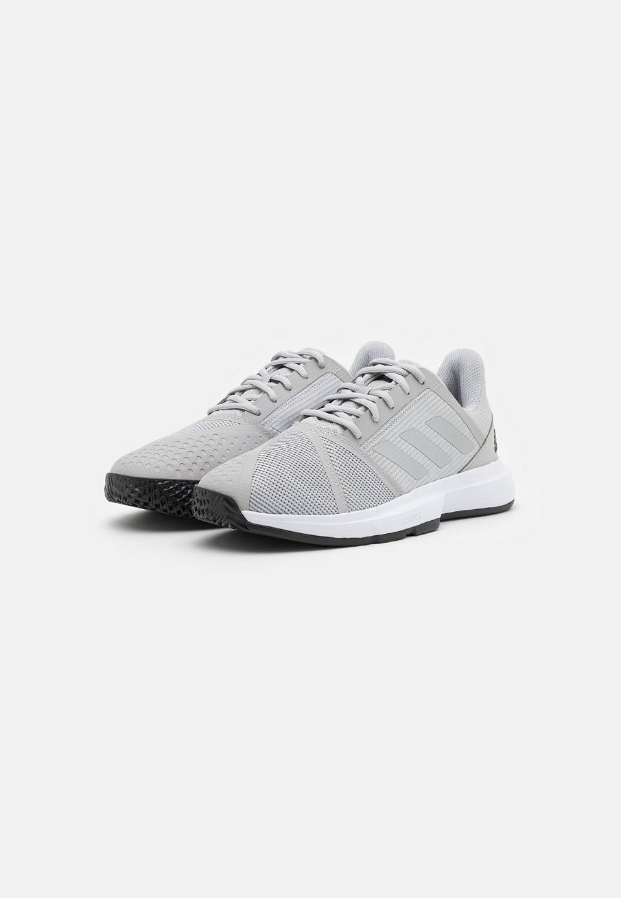 Фото № 2 с приближением к товару «‎Adidas Courtjam Bounce»