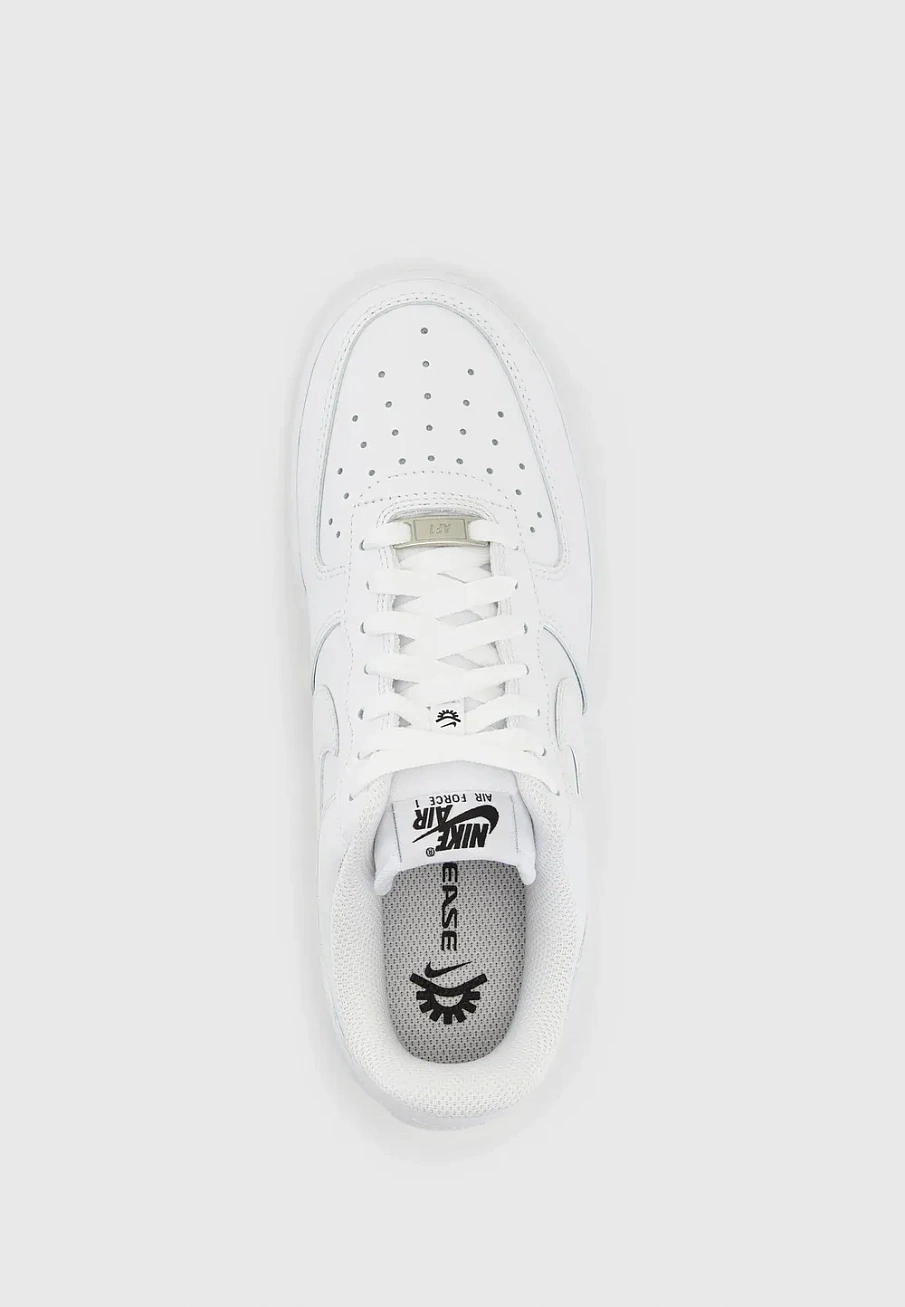 Фото № 4 с приближением к товару «‎W AIR FORCE 1 '07 FLYEASE»
