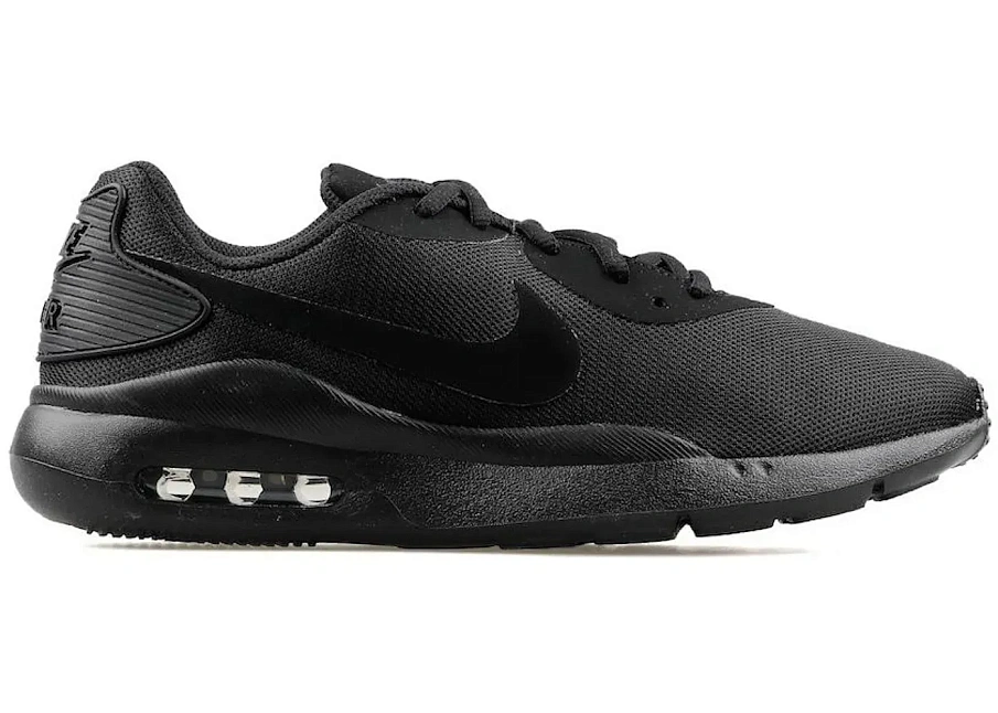 Фото № 1 с приближением к товару «‎Nike Air Max Oketo Triple Black»