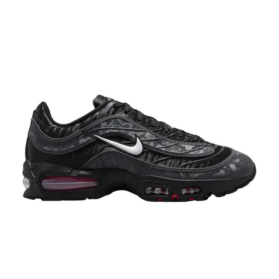 Фото № 1 с приближением к товару «‎Nike Air Max Joga Bonito Black University Red (IO1753-001)»
