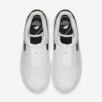 Nike Air Force 1 07 - 4