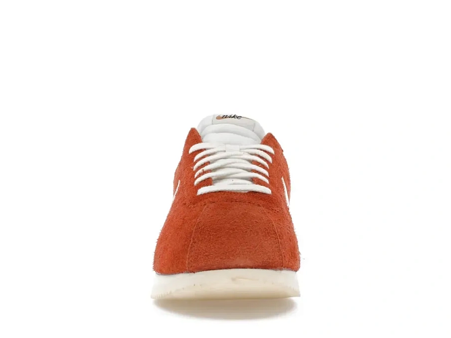 Фото № 2 с приближением к товару «‎Nike Cortez SE Suede»