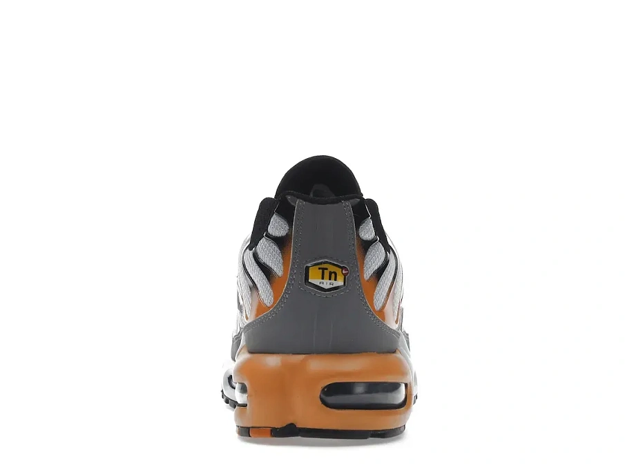 Фото № 4 с приближением к товару «‎Nike Air Max Plus Grey Orange»