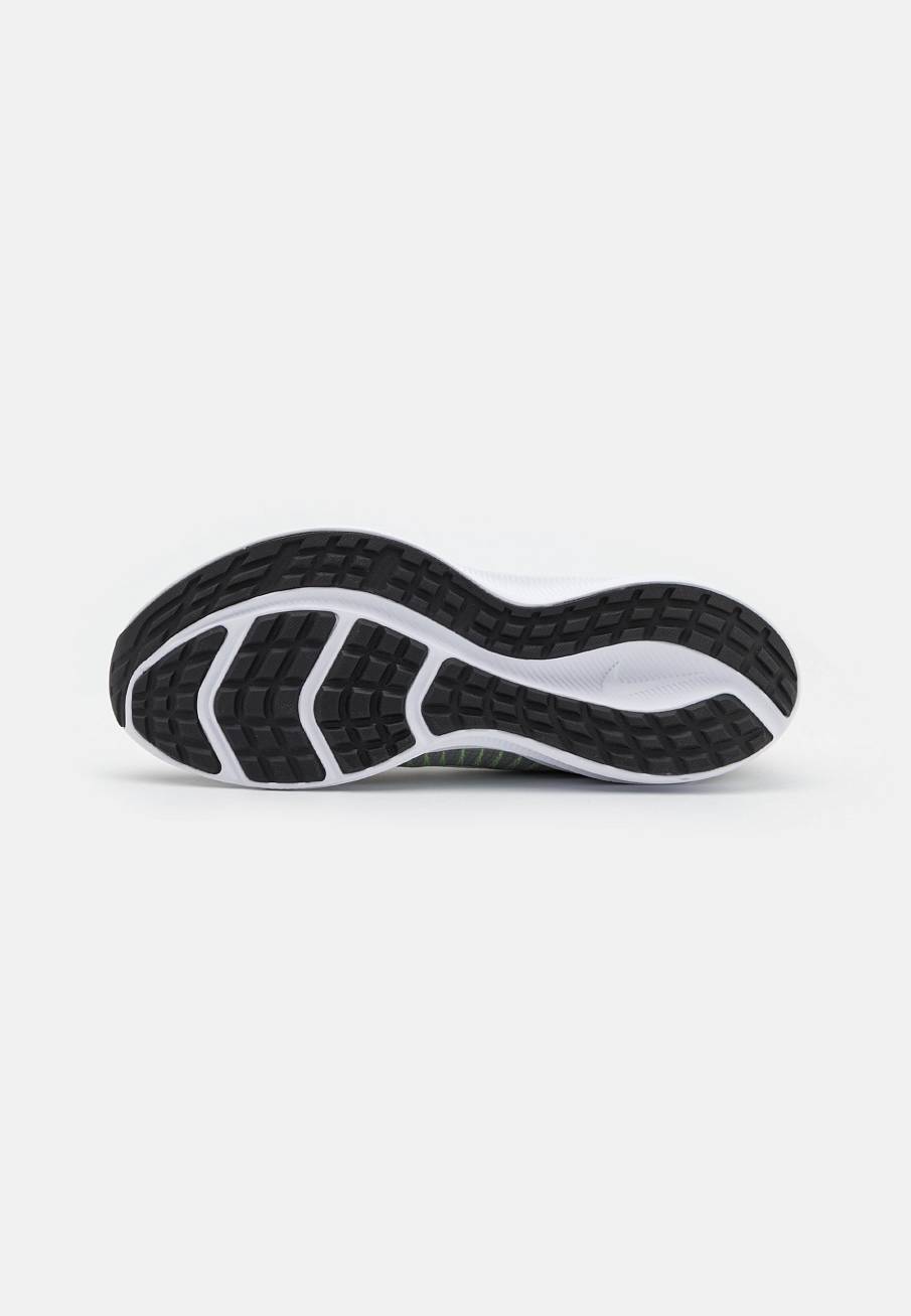 Фото № 5 с приближением к товару «‎Nike Downshifter »