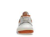 Фото № 2 с приближением к товару «‎New Balance 550»