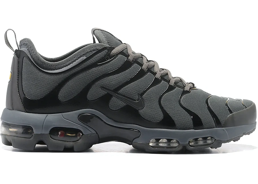 Фото № 1 с приближением к товару «‎Nike Air Max Plus TN Ultra Dark Grey »