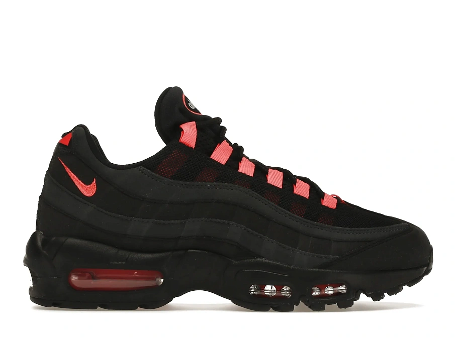 Фото № 1 с приближением к товару «‎Nike Air Max 95 Black Laser Crimson»
