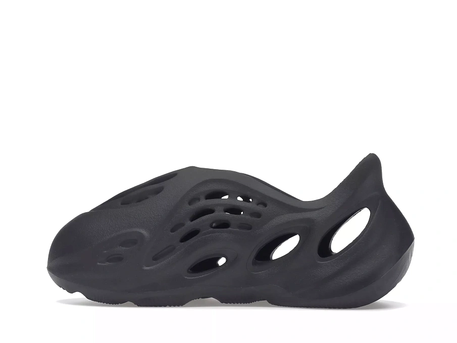 Фото № 4 с приближением к товару «‎adidas Yeezy Foam RNR Onyx (Kids)»
