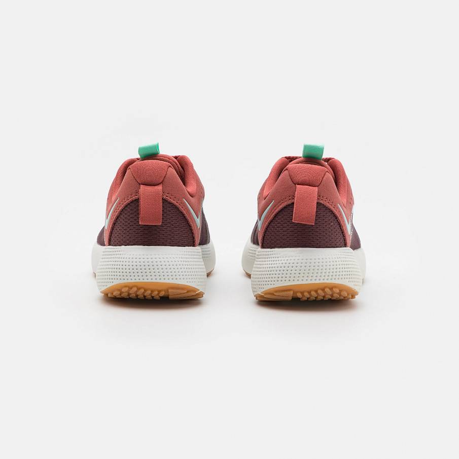 Фото № 3 с приближением к товару «‎Nike Wmns React Escape RN 2»