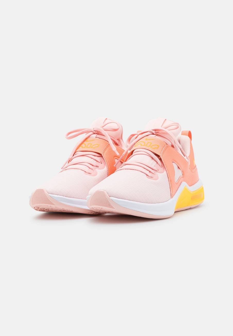 Фото № 2 с приближением к товару «‎Nike Air Max Bella TR 5»