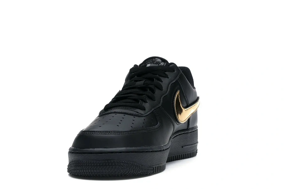 Фото № 2 с приближением к товару «‎Nike Air Force 1 Black Metallic Gold Removable Swoosh Pack»