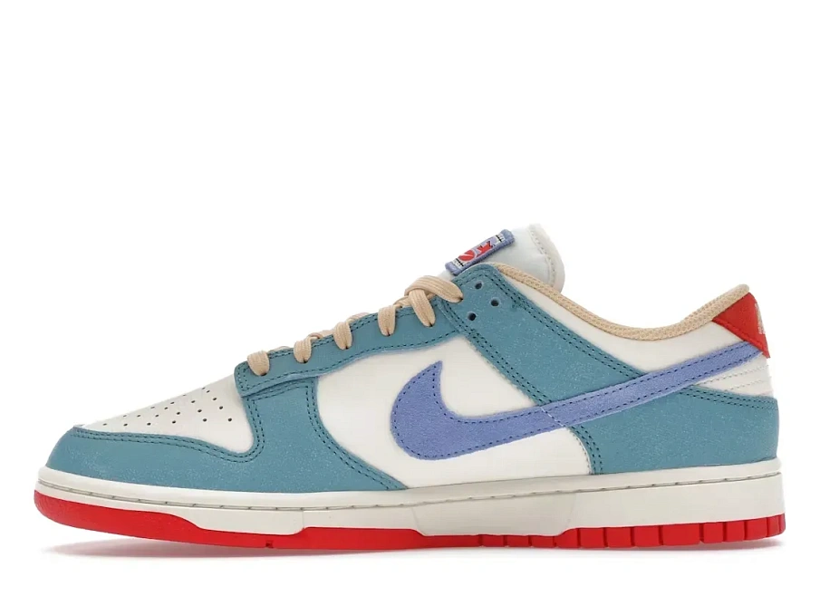 Фото № 3 с приближением к товару «‎Nike Dunk Low Premium»