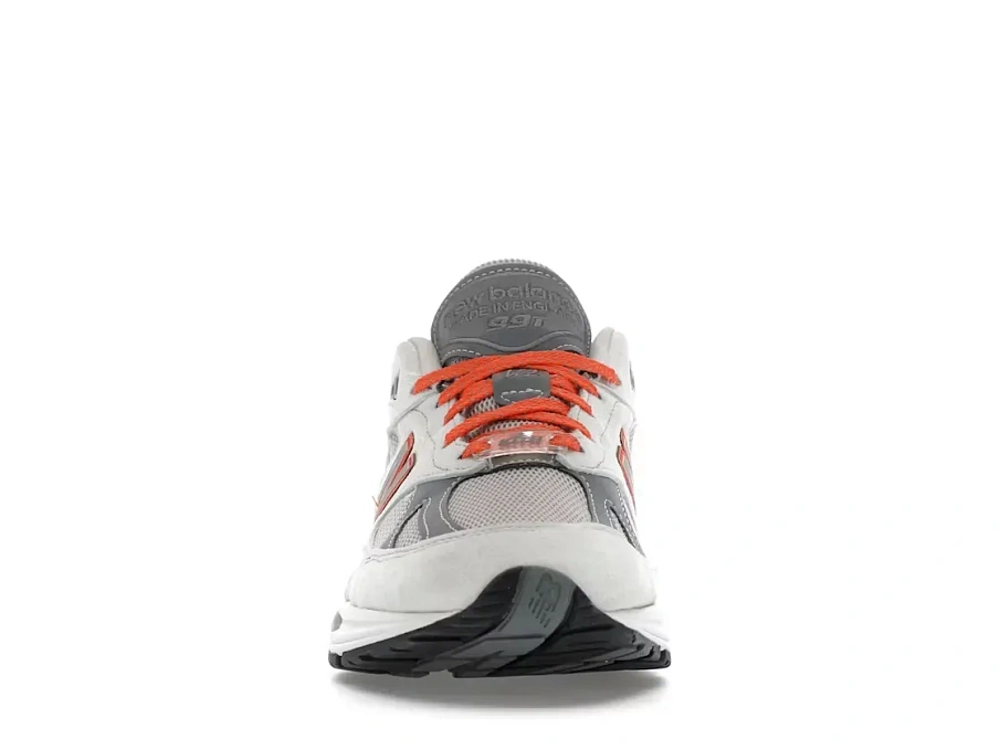 Фото № 2 с приближением к товару «‎New Balance 991v2»