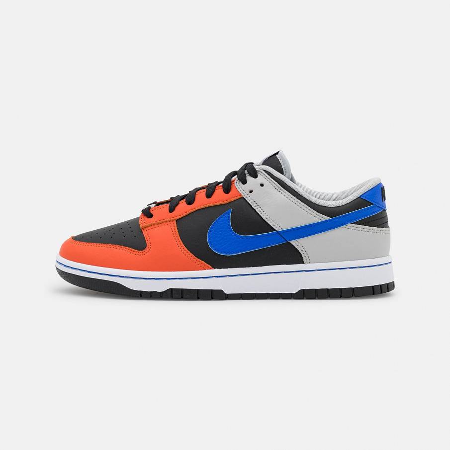 Фото № 1 с приближением к товару «‎Nike Dunk Retro »