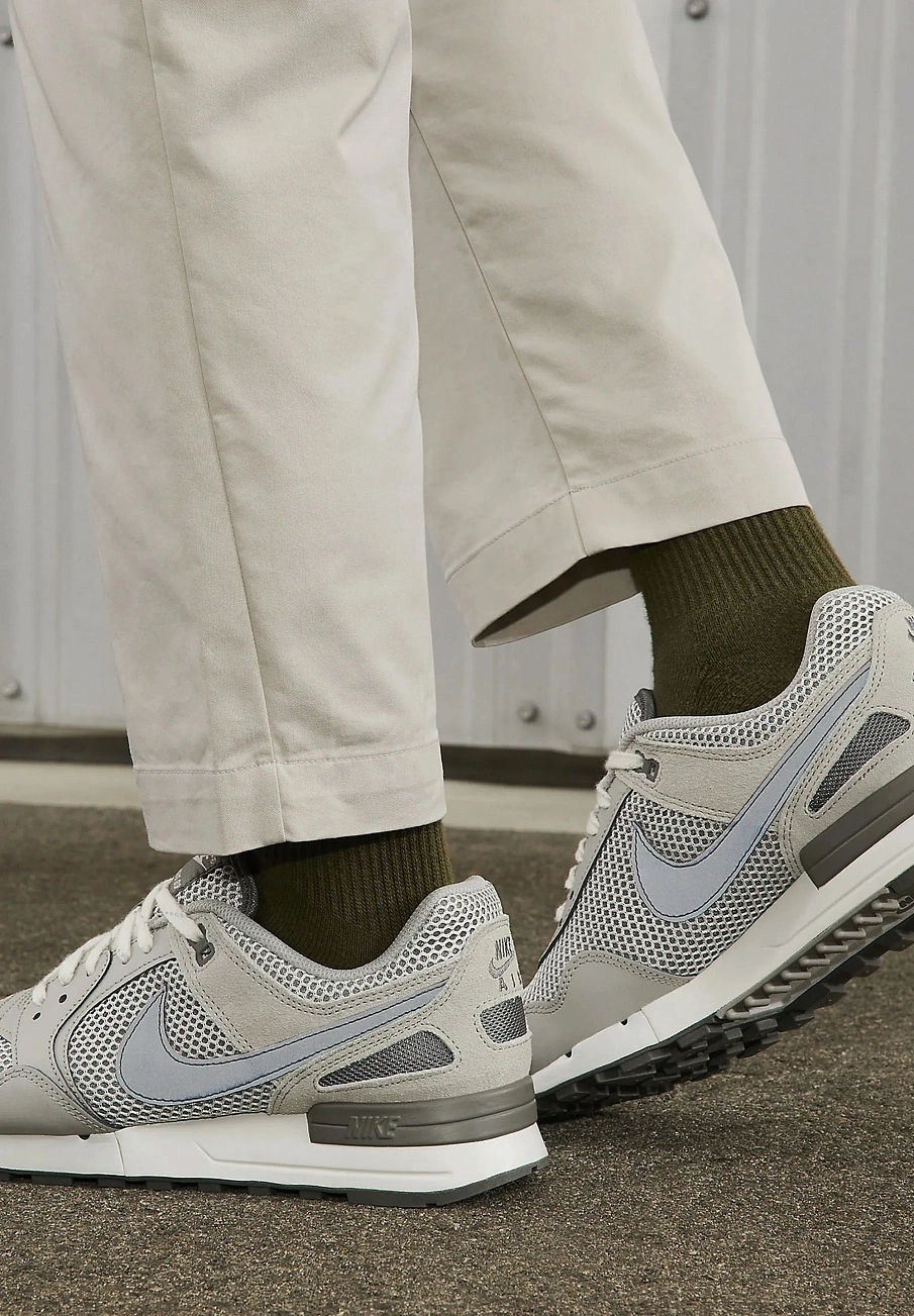 Фото № 1 с приближением к товару «‎Кроссовки Nike SPNI112O0Z5-C11-N»
