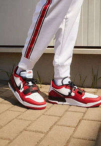 Фото № 3 с приближением к товару «‎AIR JORDAN LEGACY 312»