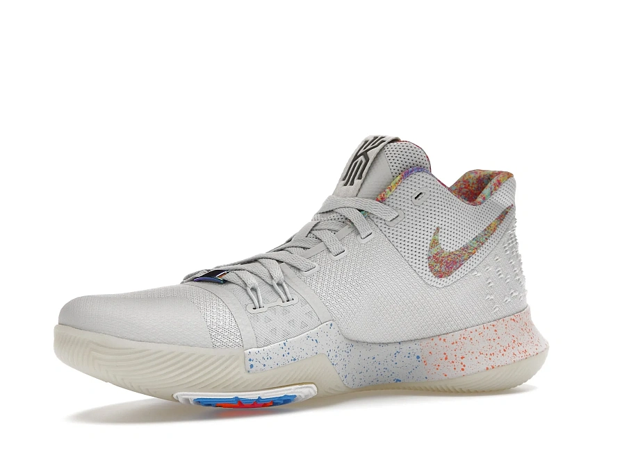 Фото № 4 с приближением к товару «‎Nike Kyrie 3 EYBL»