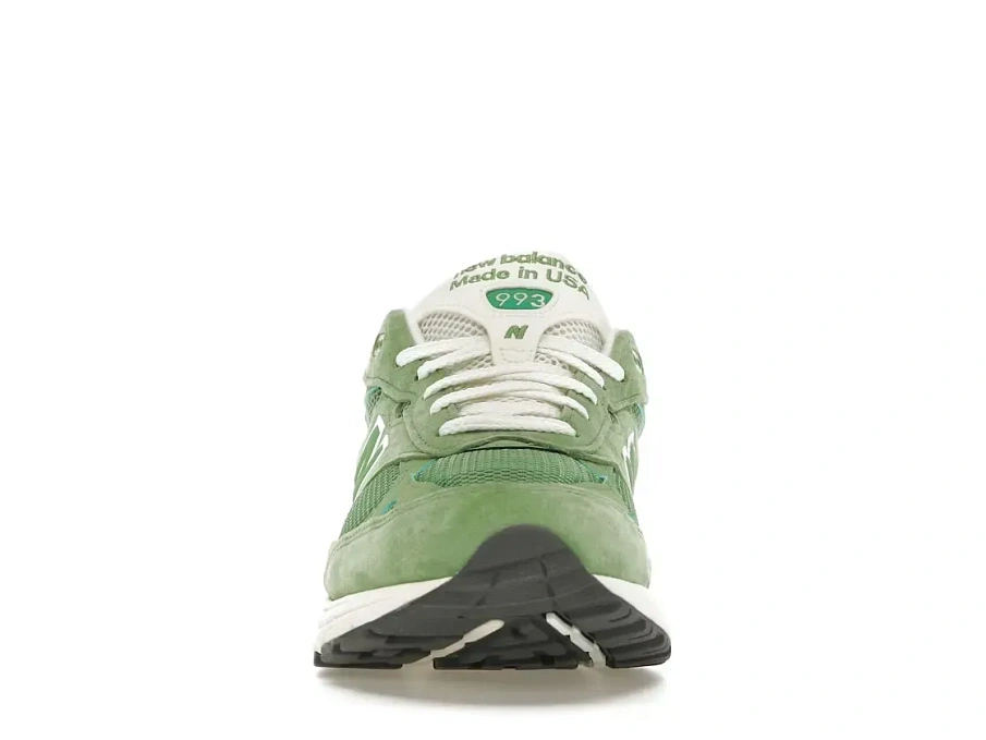 Фото № 2 с приближением к товару «‎New Balance 993»