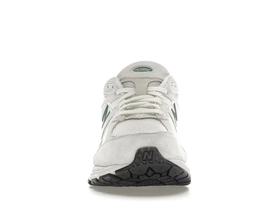 Фото № 2 с приближением к товару «‎New Balance 2002R»