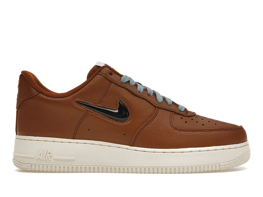 Фото № 1 с приближением к товару «‎Nike Air Force 1 Low 07 Premium Vintage Pecan»