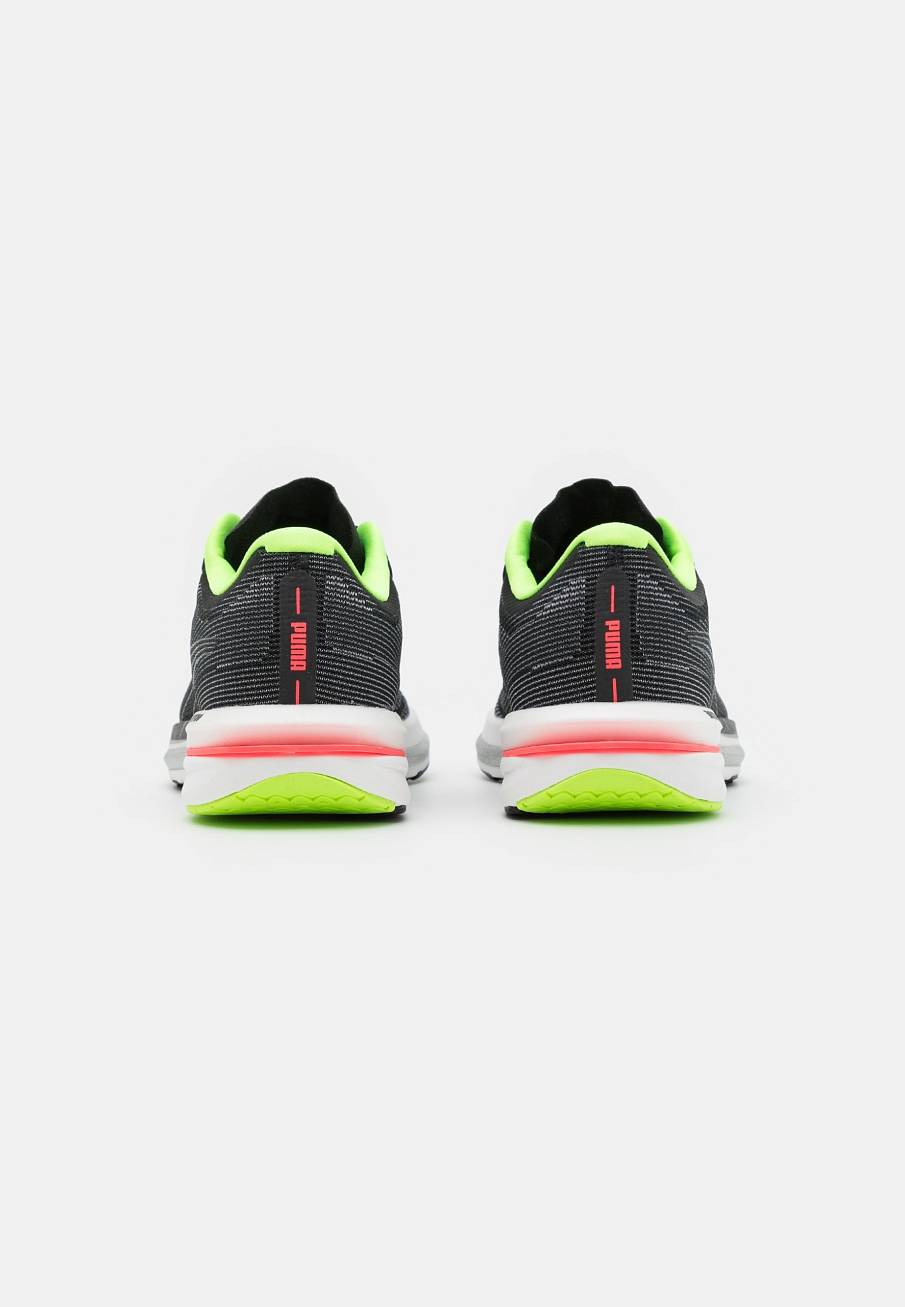 Фото № 3 с приближением к товару «‎Puma Velocity Nitro»