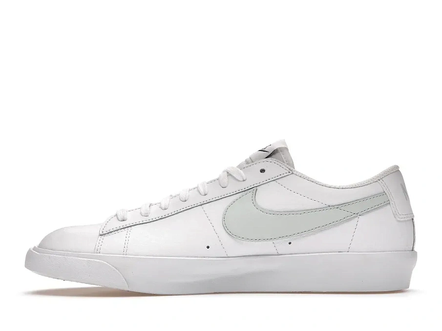 Фото № 3 с приближением к товару «‎Nike Blazer Low LX White Pure Platinum»