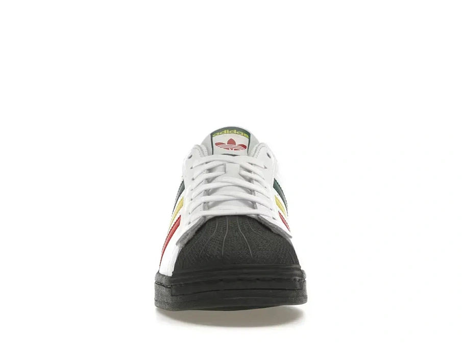 Фото № 2 с приближением к товару «‎adidas Superstar»