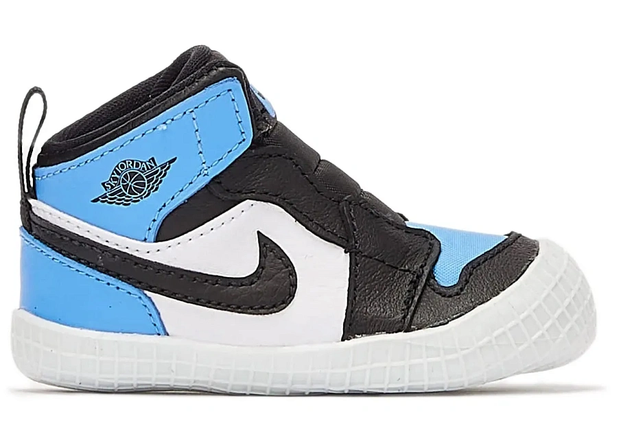 Фото № 1 с приближением к товару «‎Jordan 1 Crib Bootie UNC Toe (I)»