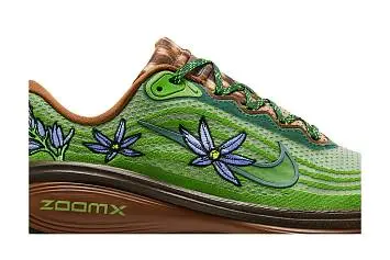 Nike Women's Vomero Plus Doernbecher 2026 - 3