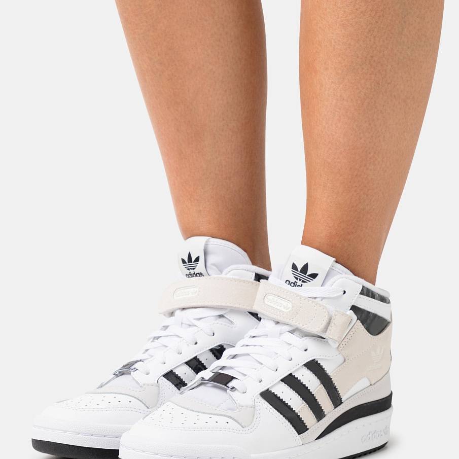 Фото № 2 с приближением к товару «‎Adidas Forum »