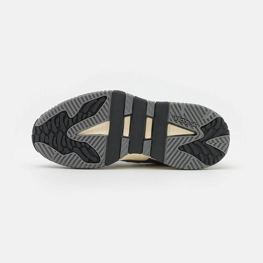 Фото № 5 с приближением к товару «‎Adidas Niteball »