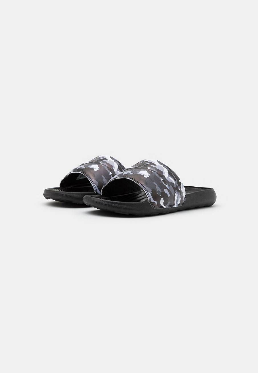 Фото № 1 с приближением к товару «‎Nike Victori One Slide Print»