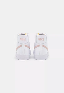 Фото № 4 с приближением к товару «‎BLAZER MID 77»