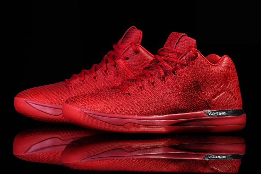 Фото № 3 с приближением к товару «‎Nike Air Jordan Xxx1 Chicago Fire BG »
