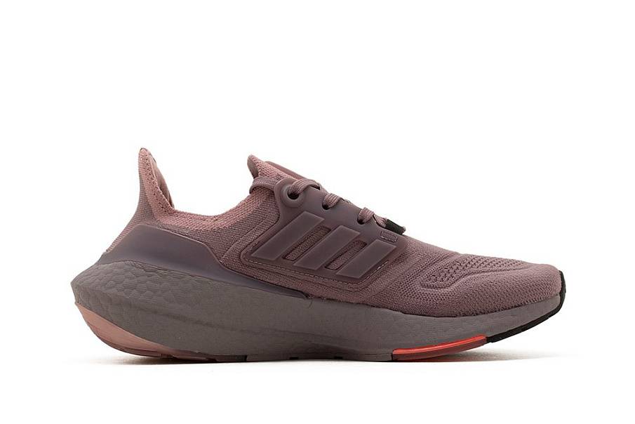 Фото № 2 с приближением к товару «‎Adidas Ultraboost 22 W»