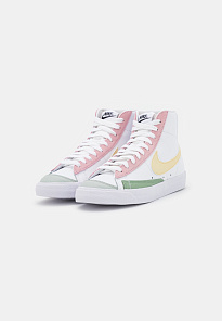 Фото № 3 с приближением к товару «‎Nike Blazer 77 »