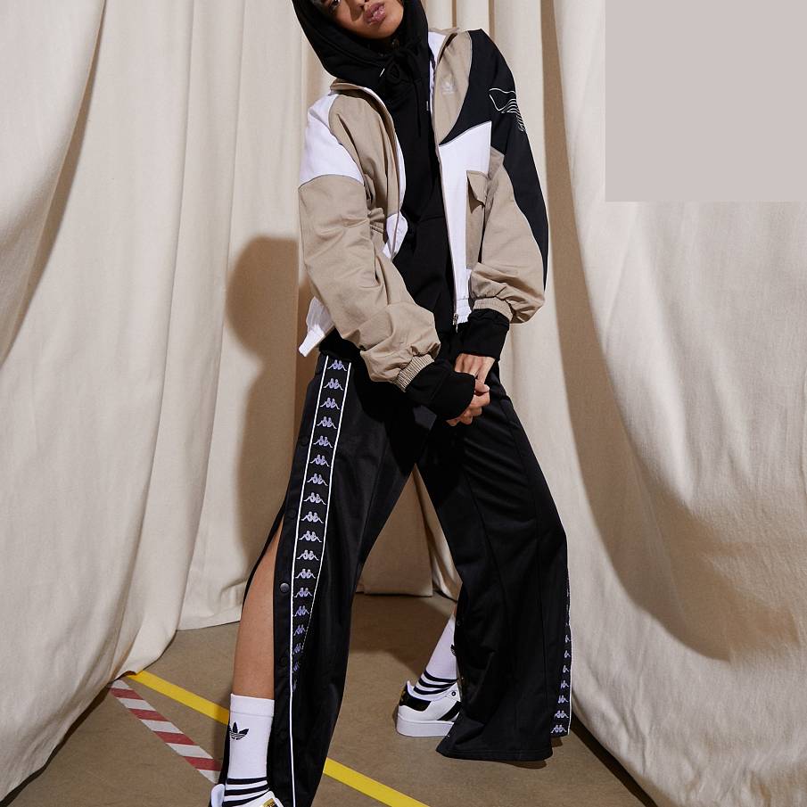 Фото № 4 с приближением к товару «‎Adidas Superstar Bold »