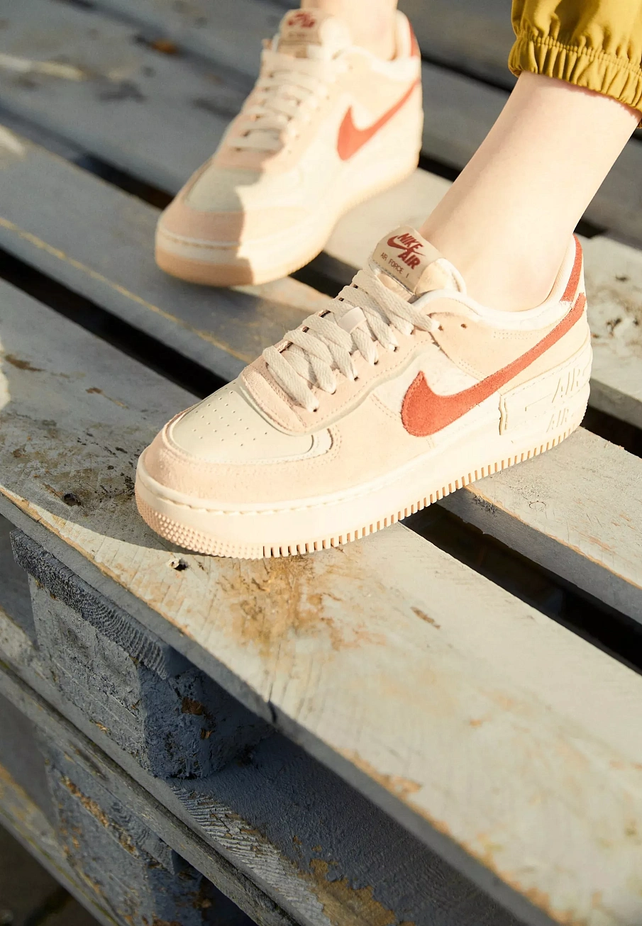 Фото № 3 с приближением к товару «‎WMNS AF1 SHADOW CZ»