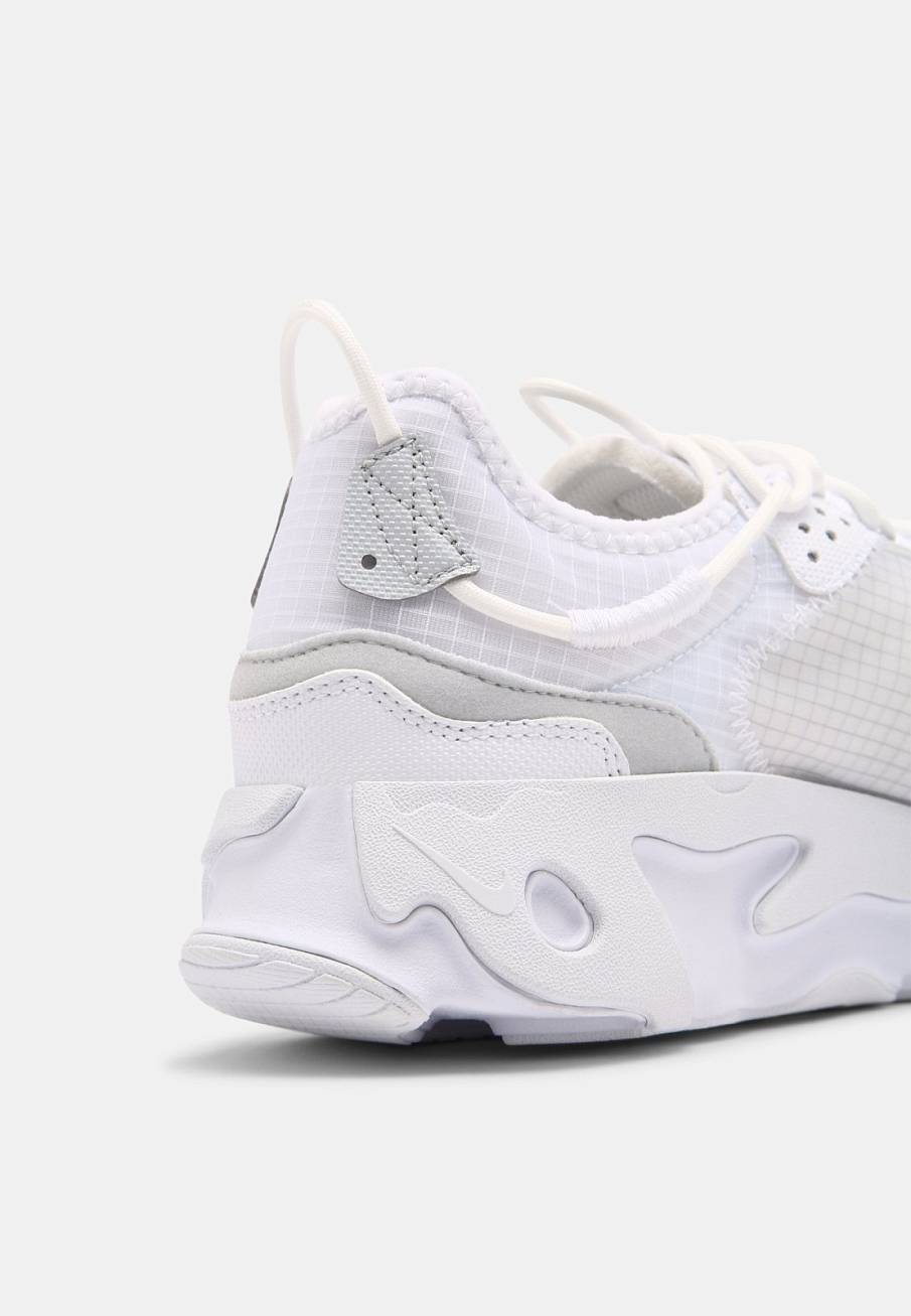 Фото № 5 с приближением к товару «‎Nike React Live »