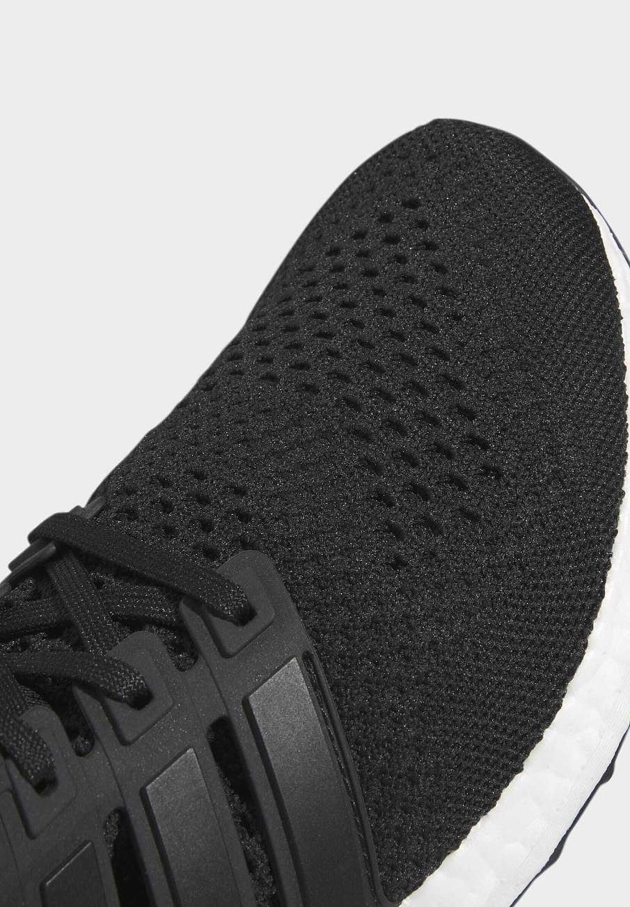 Фото № 5 с приближением к товару «‎Adidas Ultra »