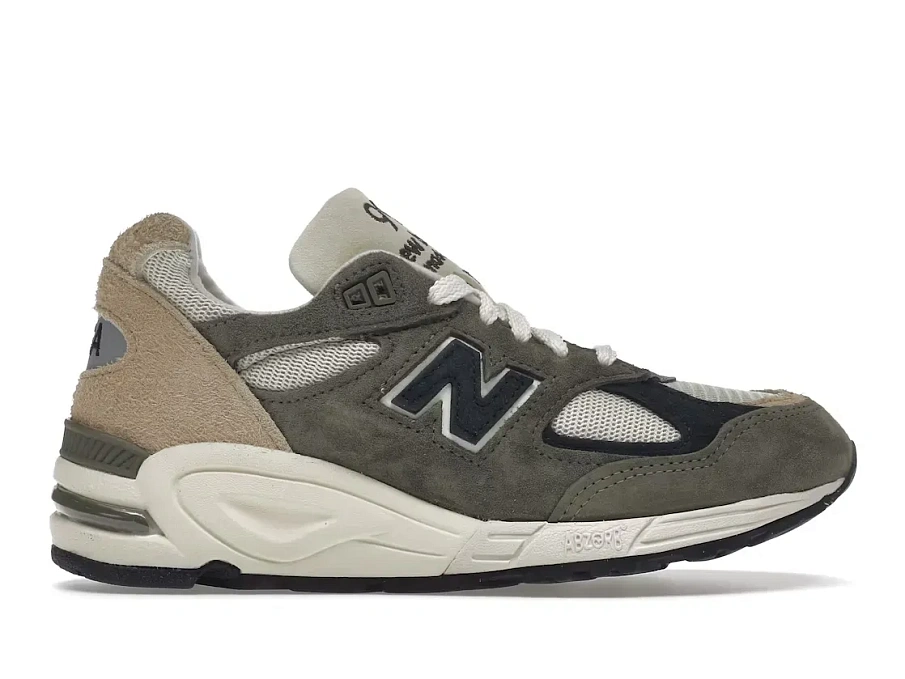 Фото № 1 с приближением к товару «‎New Balance 990v2»