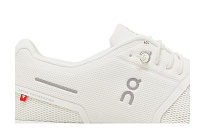 Фото № 3 с приближением к товару «‎ON Women's Cloud 5 All White»