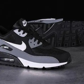 Nike Air Max 90 Essential 'Cool Grey' - 3