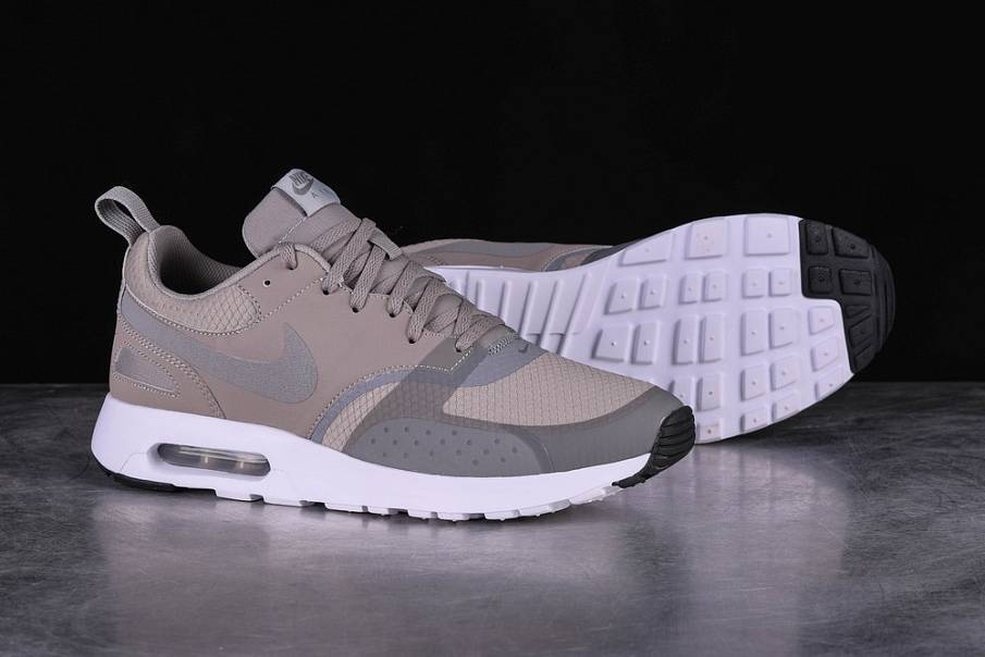 Фото № 2 с приближением к товару «‎Nike Air Max Vision SE Cobblestone »