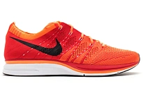 Фото № 1 с приближением к товару «‎Nike Flynit Trainer University Red»
