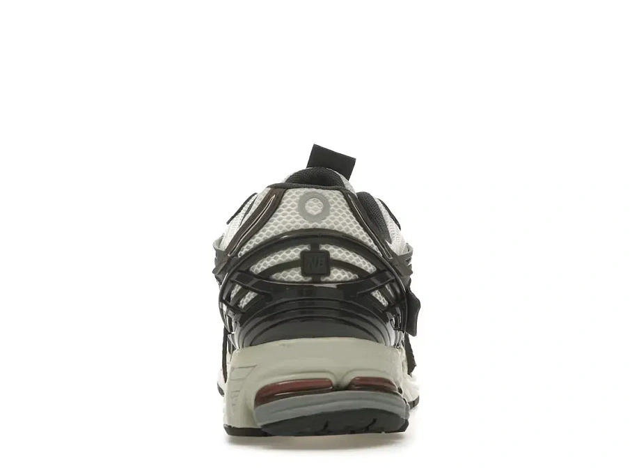 Фото № 4 с приближением к товару «‎New Balance 1906A»