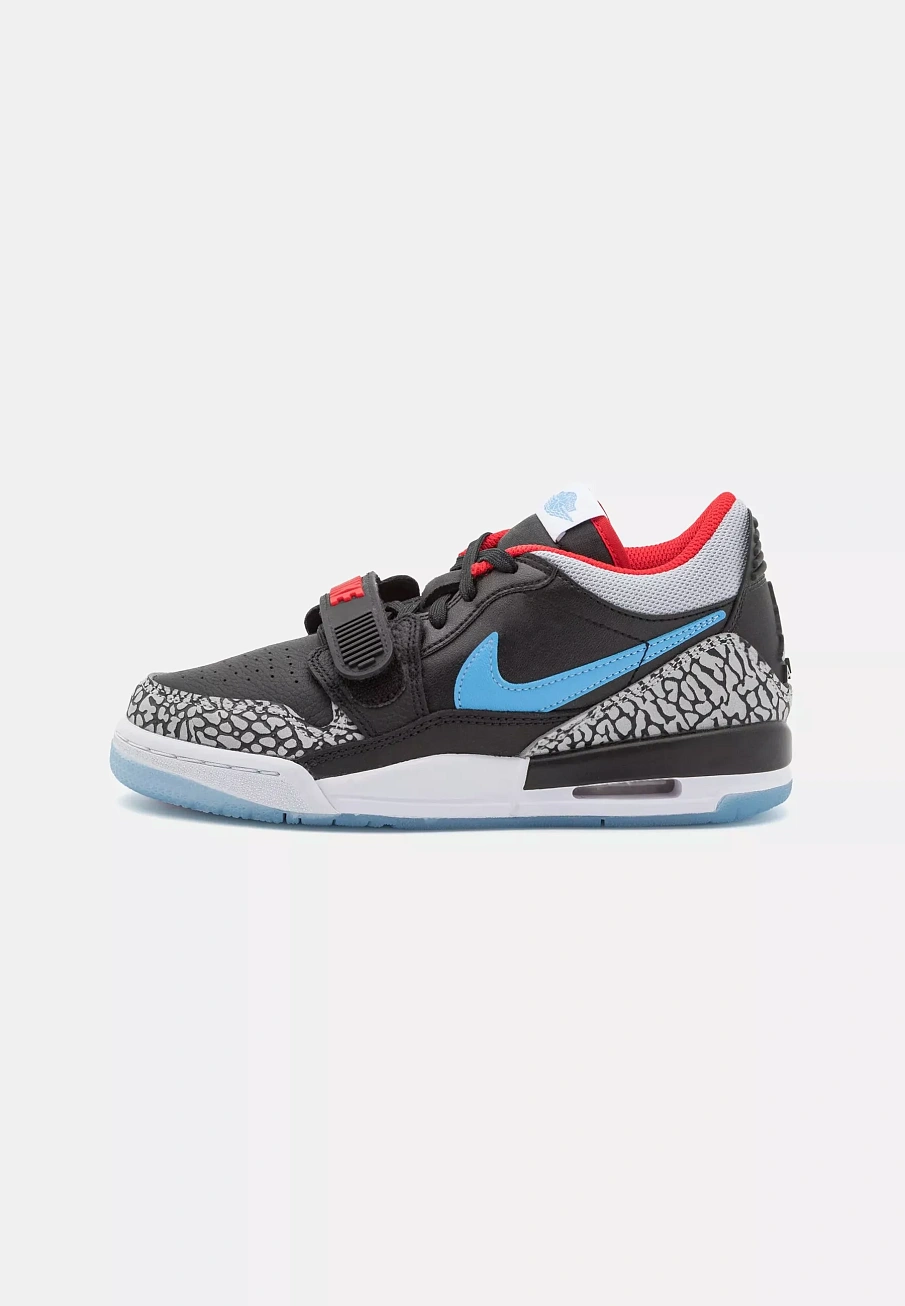 Фото № 1 с приближением к товару «‎AIR LEGACY 312 LOW UNISEX»