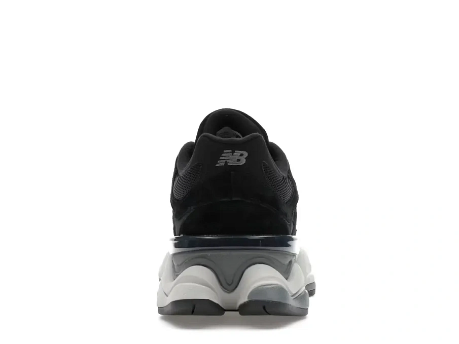 Фото № 4 с приближением к товару «‎New Balance 9060»